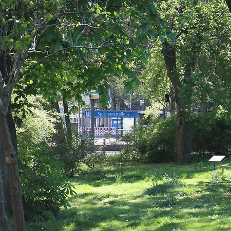 Nofa - Altbau Am Kudamm Lägenhet