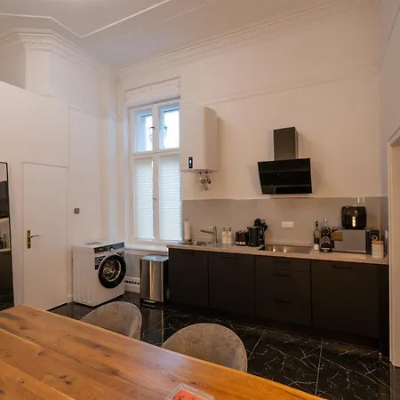 Nofa - Altbau Am Kudamm Διαμέρισμα